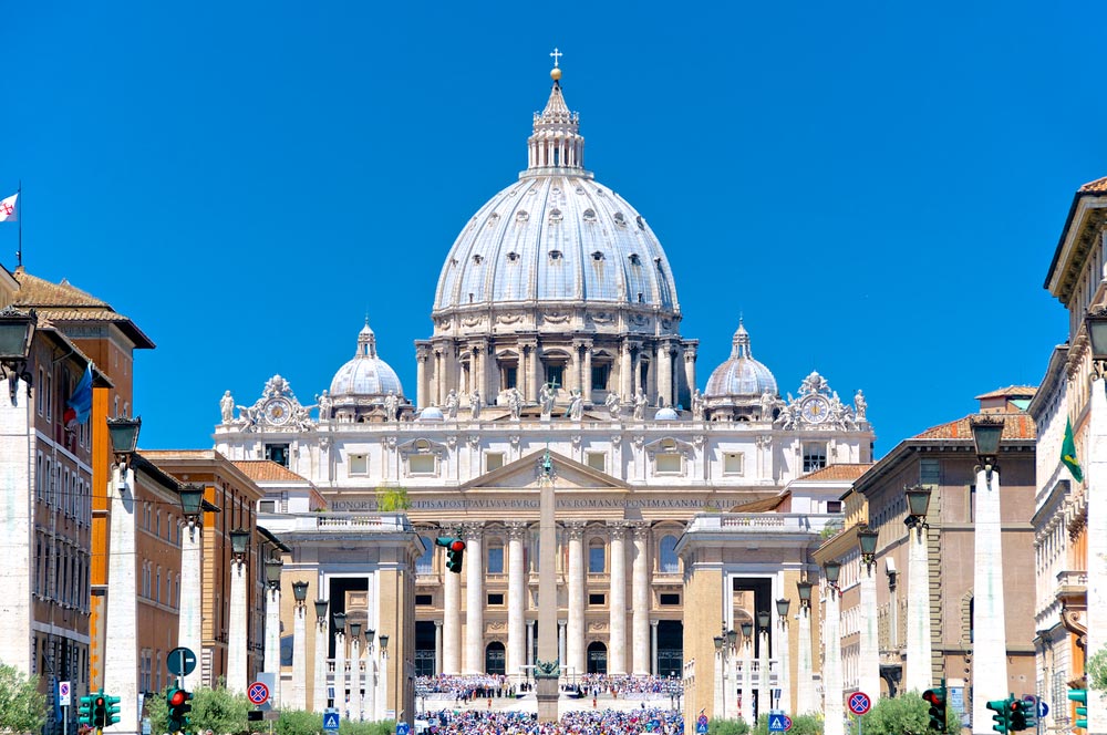 Basilica of St. Peter's: Opening Hours, Ticket Price and other Information.