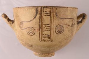 Mycenaean kylix, terracotta drinking cup with slip, 1600–1200 BC