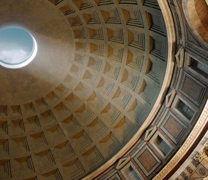 Guided tour of the Pantheon, famous for its dome and oculus