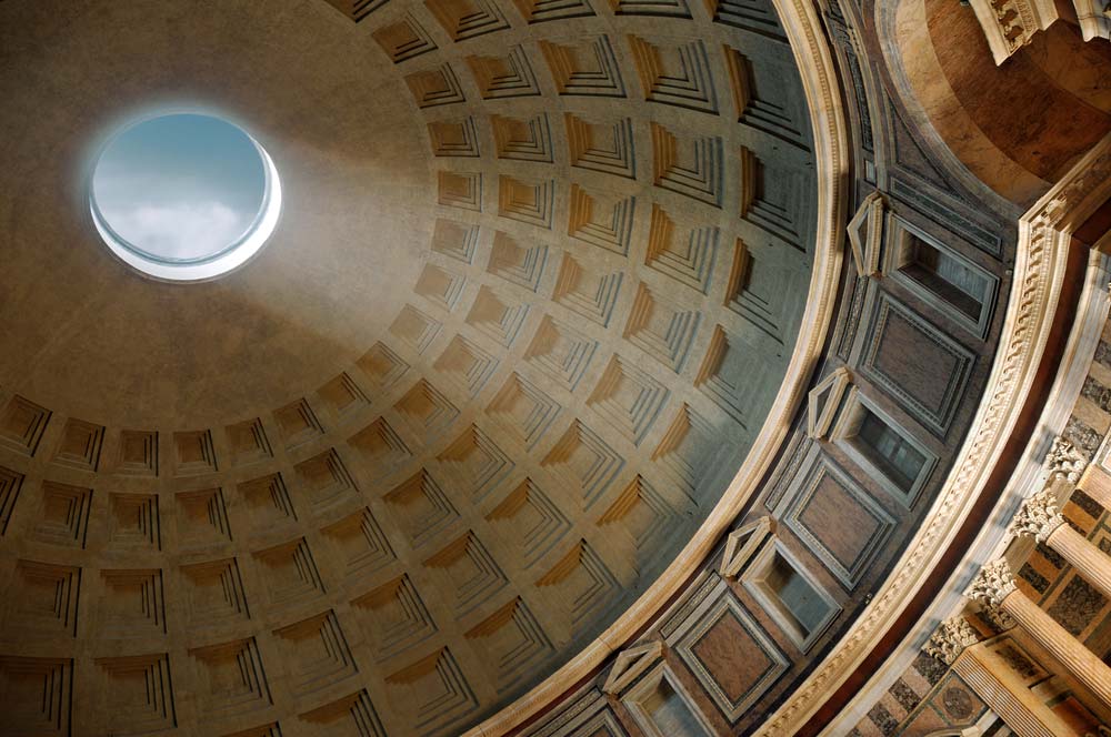 Guided tour of the Pantheon, famous for its dome and oculus