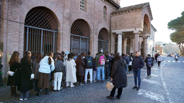 Queue of visitors at the Bocca della Verità in Rome